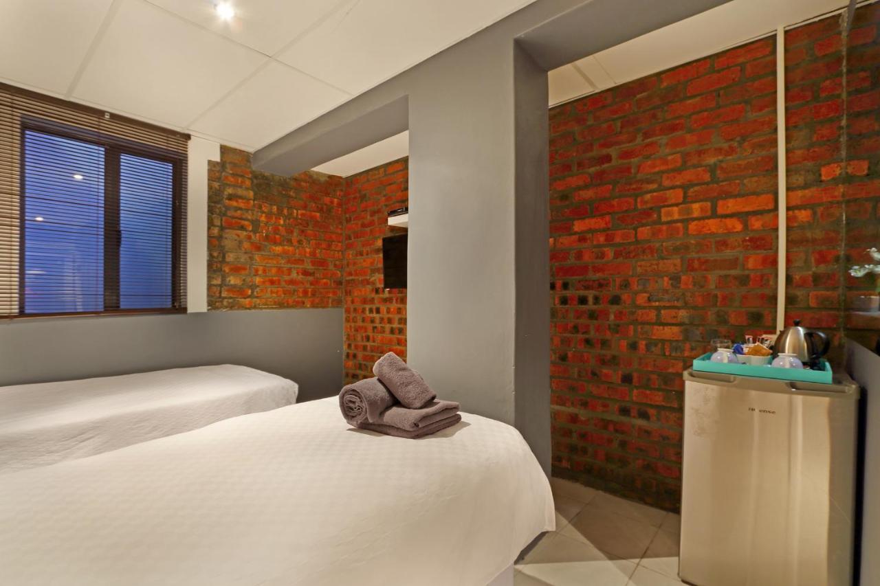 Happy Rhino Hotel Cape Town Luaran gambar