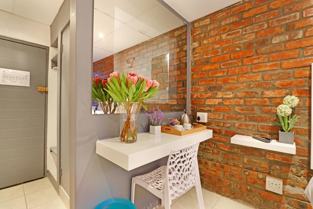 Happy Rhino Hotel Cape Town Luaran gambar